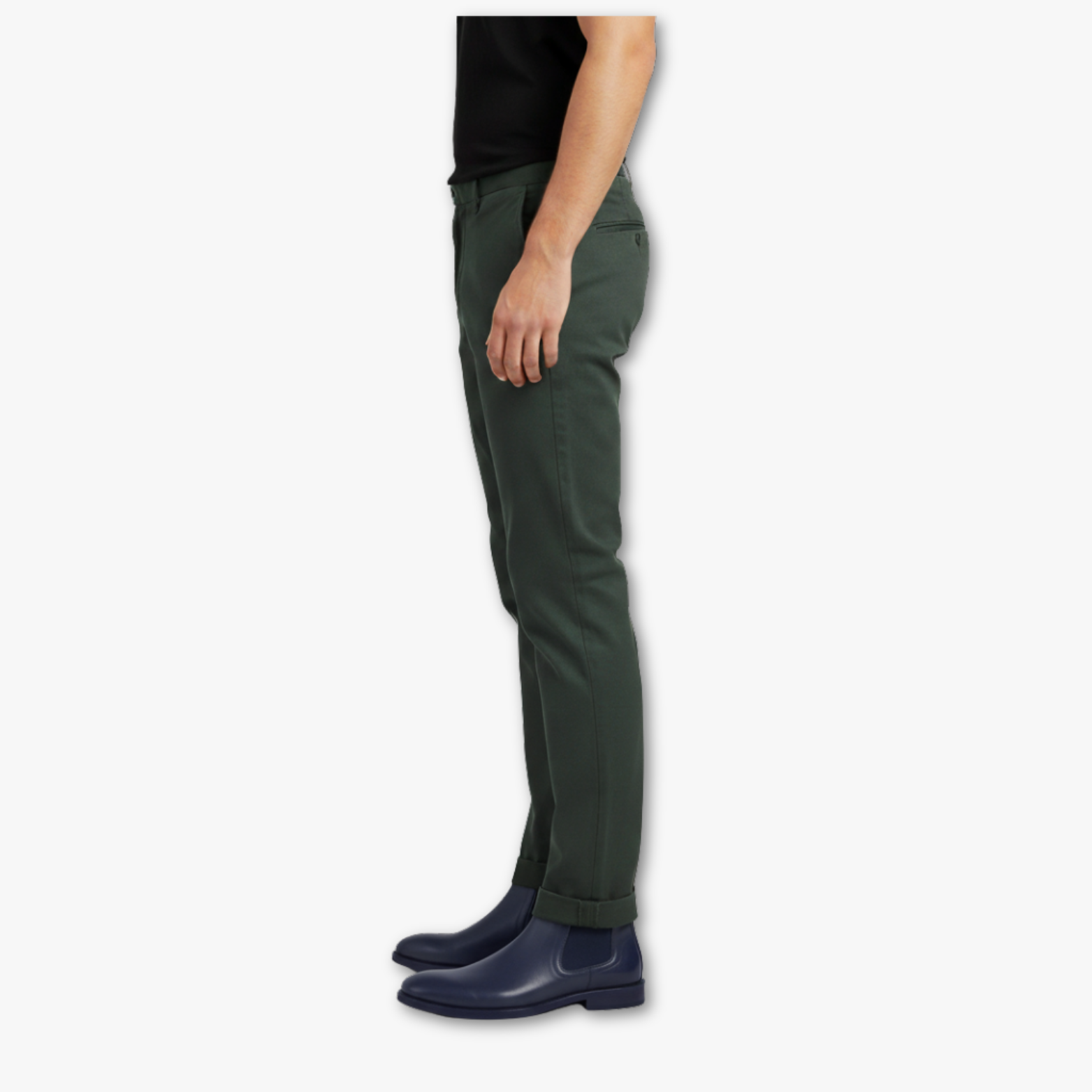 Men’s Chelsea Boots with Elastic Side Panels and Classic Design